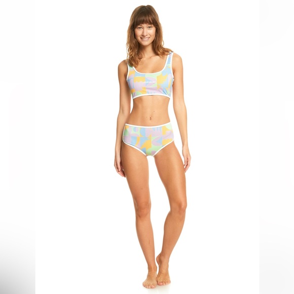 Quiksilver Women Scallop Bound Bikini SET NWT Small - Picture 3 of 8